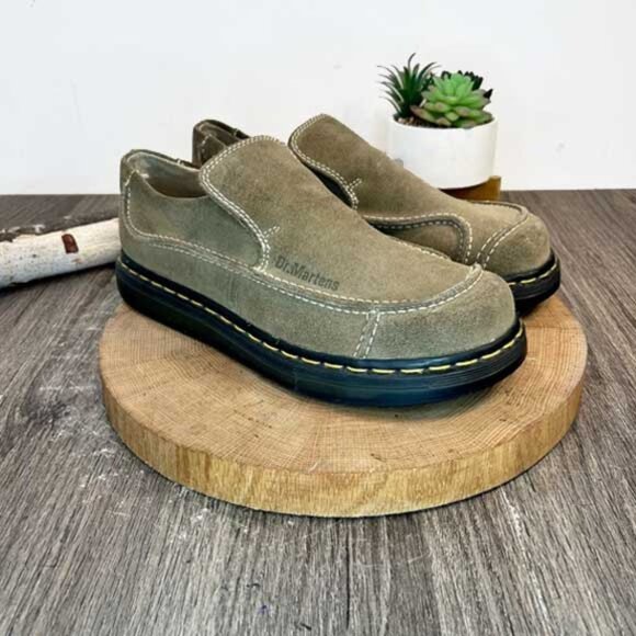 *Dr MartensVintage Y2K Tan Suede Loafers 2A09 Size 8UK 9M 10L